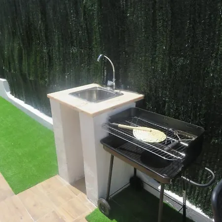 Moradia Geminada V2- Piscina Privada 度假居 *
