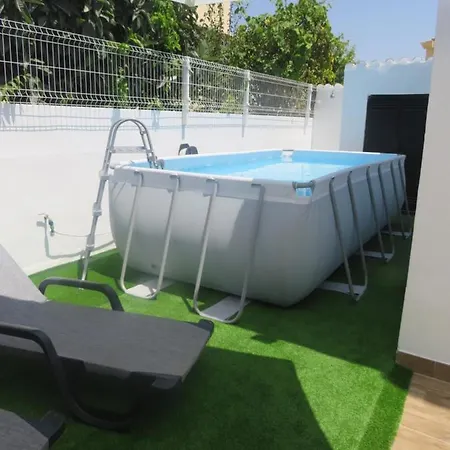 Moradia Geminada V2- Piscina Privada Quarteira