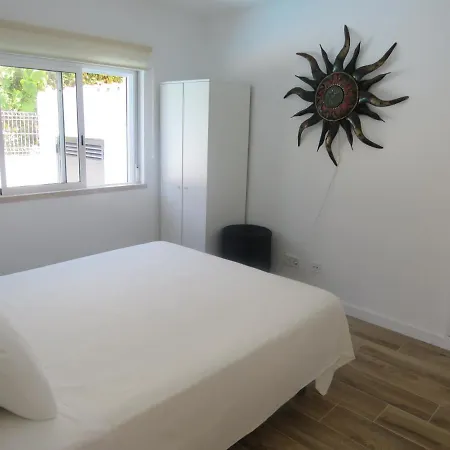Holiday home Moradia Geminada V2- Piscina Privada Quarteira